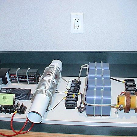 Бестопливный генератор Смита